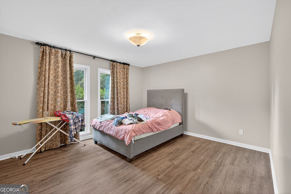 1382 Huntingford Drive Marietta - 17