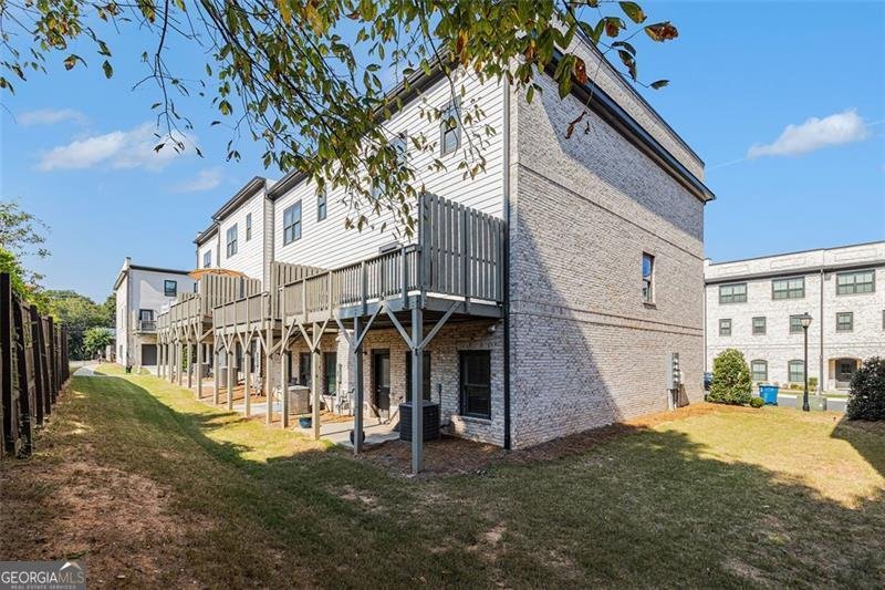 3352 MONARCH Avenue Duluth - 27