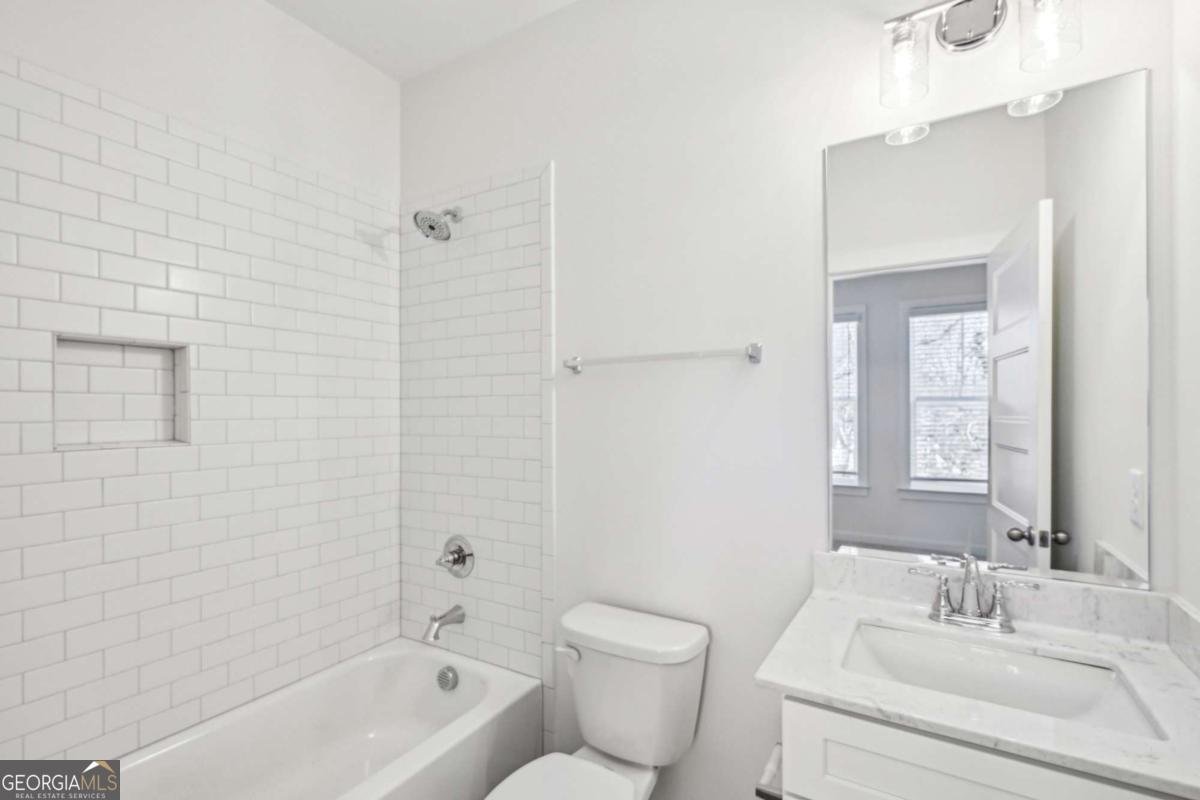 1095 Tucker Avenue Atlanta - 23