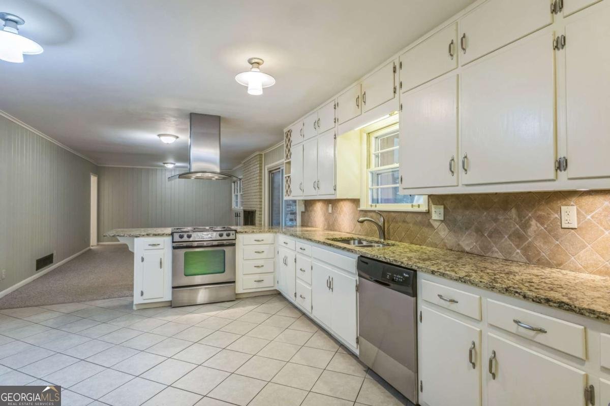 1646 Rainier Falls Drive Atlanta - 13
