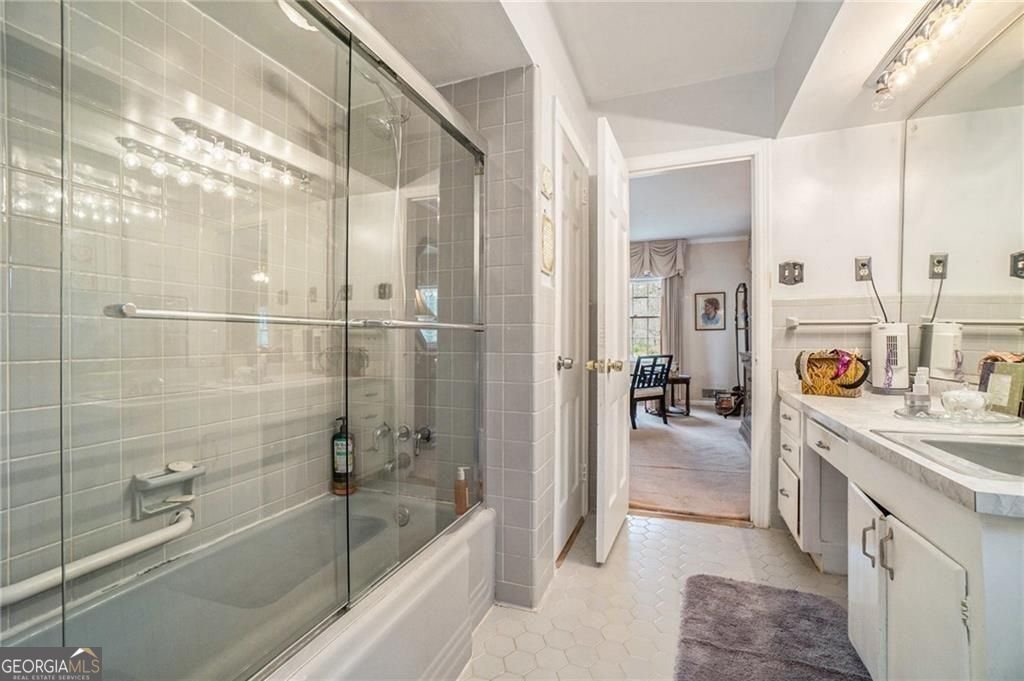 3074 Cascade Road Atlanta - 29