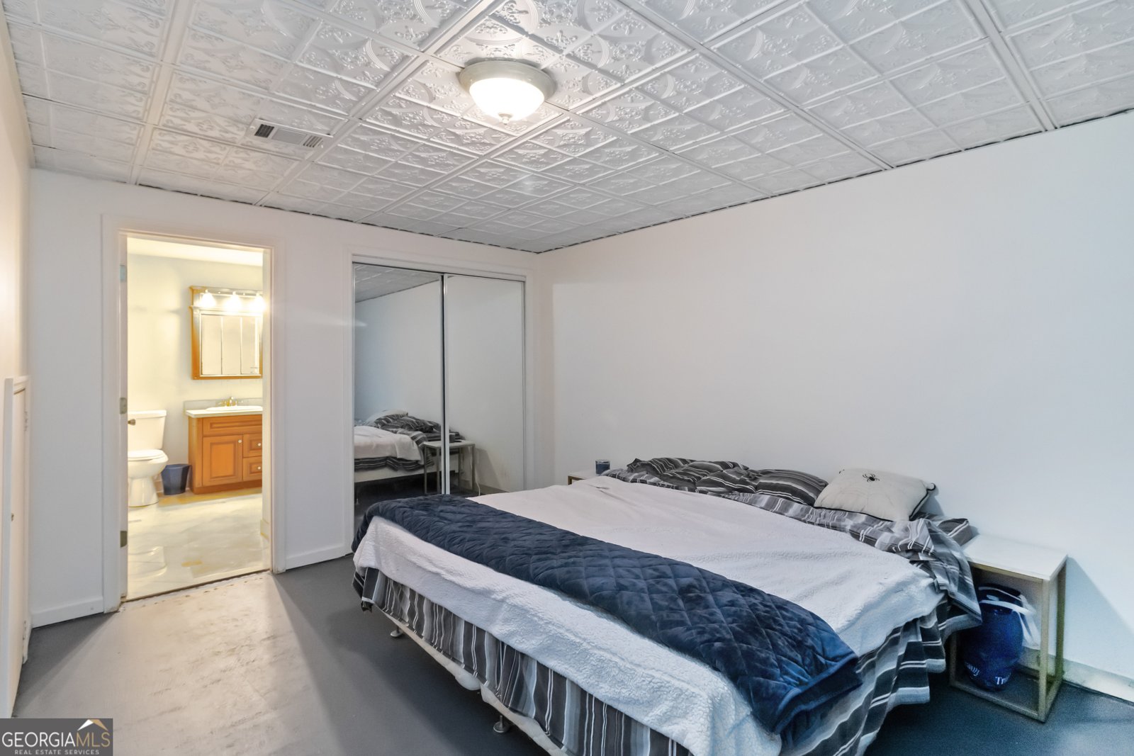 1114 WIND HILL Lane Marietta - 26