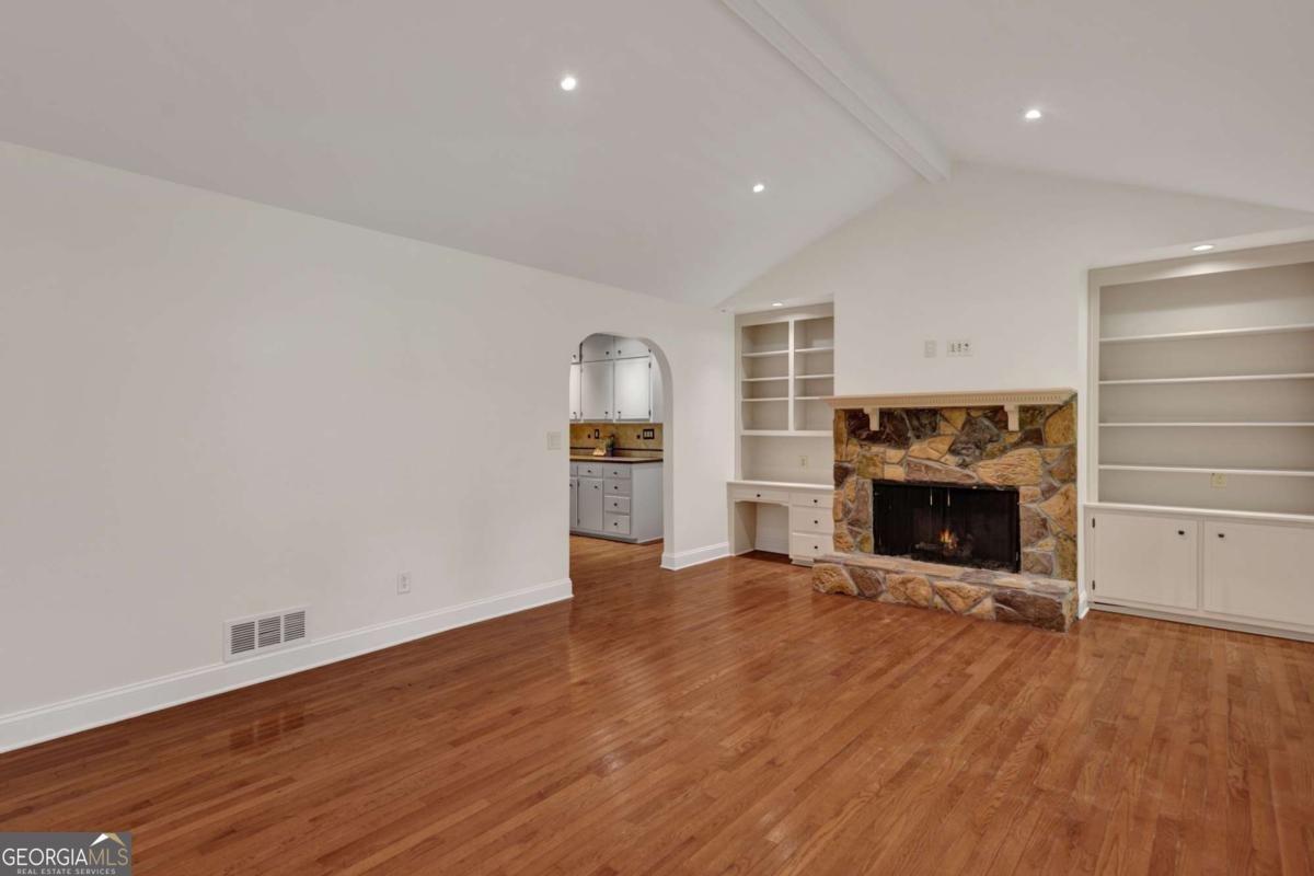 5176 Ashford Court Lilburn - 8