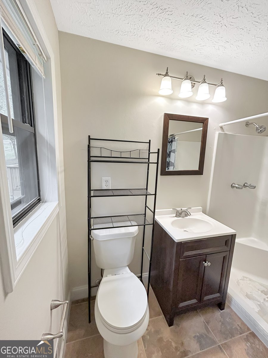 162 Ridgewood Drive Woodstock - 2