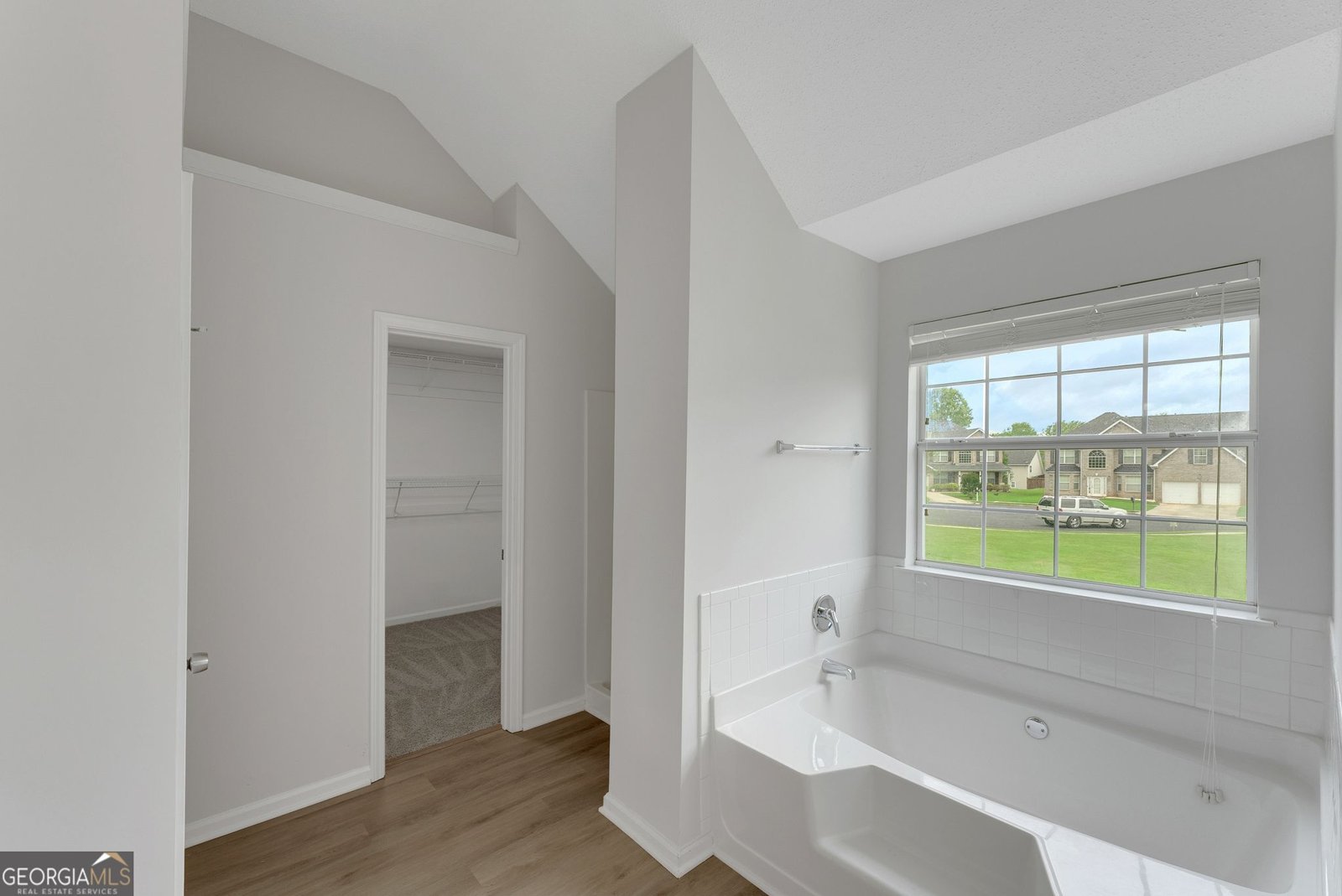907 Brisley Circle Hampton - 18