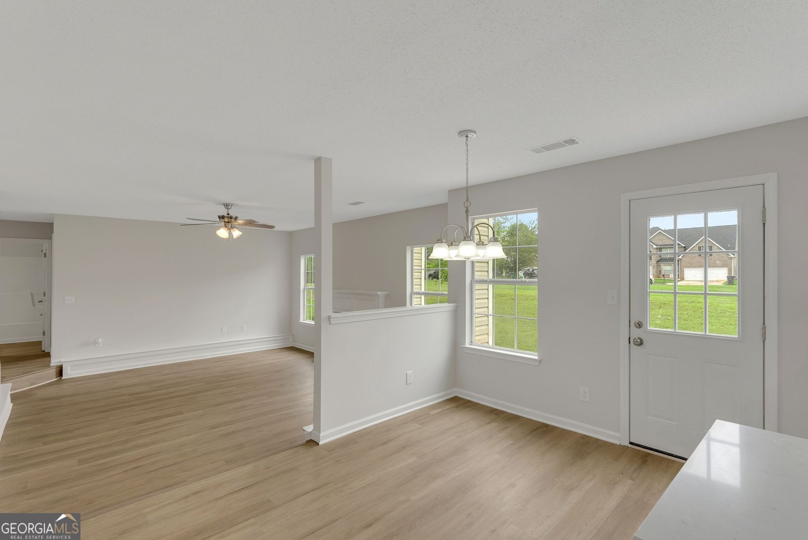 907 Brisley Circle Hampton - 8
