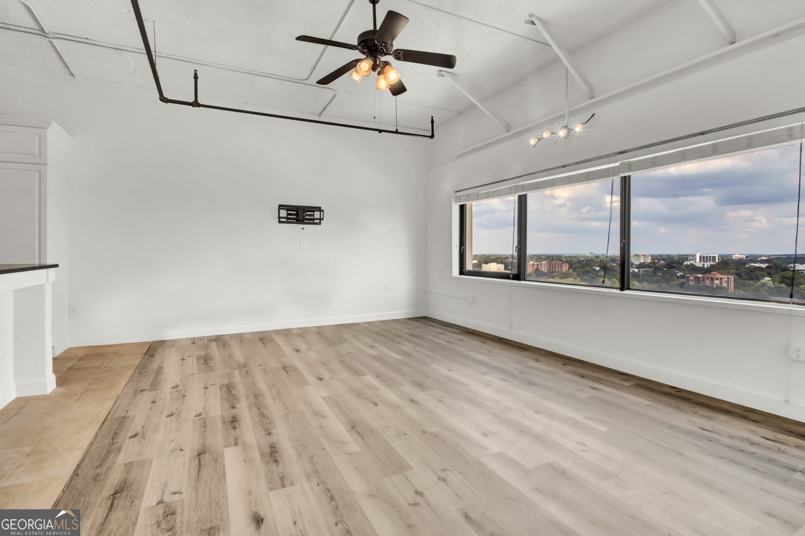 120 Ralph Mcgill Boulevard Atlanta - 11