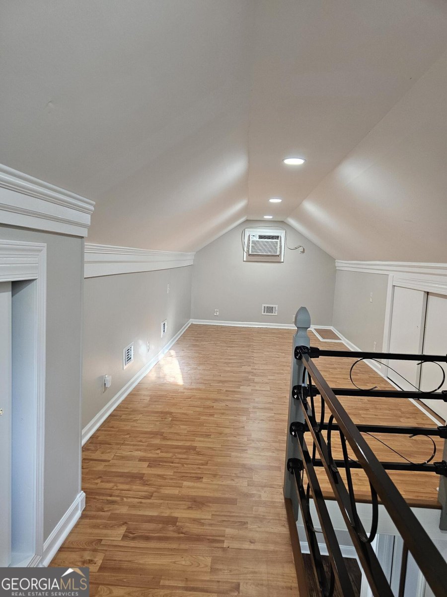 1215 Lyndale Drive Atlanta - 5