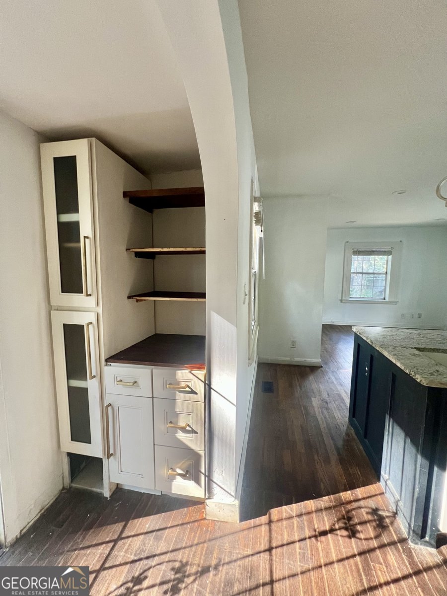 4765 Manse Drive Forest Park - 8
