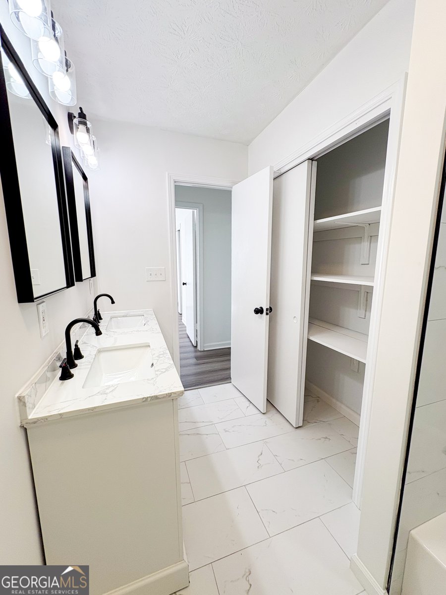 1667 Park Place Lithia Springs - 35