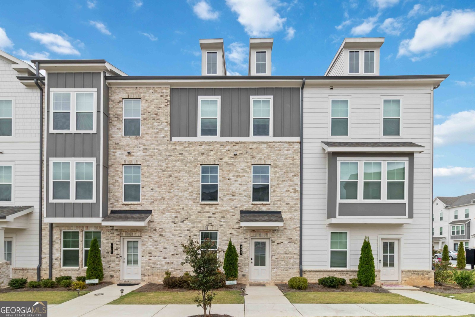 295 Cobalt Drive Fayetteville - 1