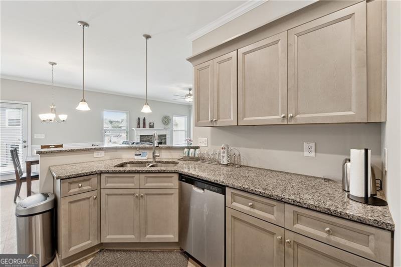 332 Melody Cartersville - 13