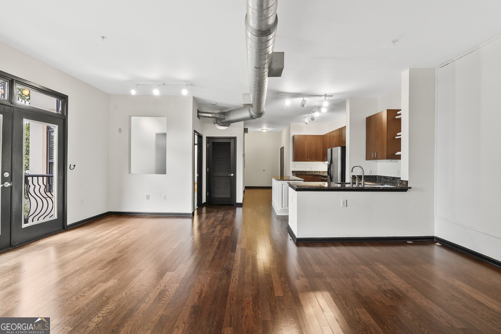 5300 Peachtree Road Atlanta - 17