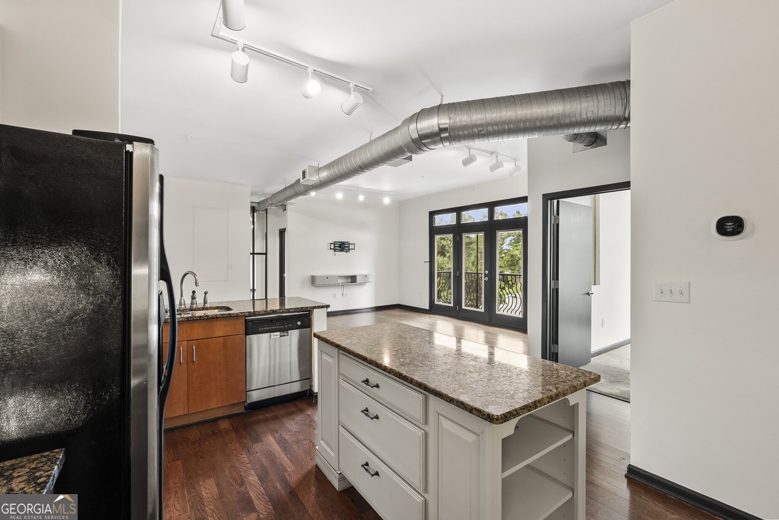 5300 Peachtree Road Atlanta - 5