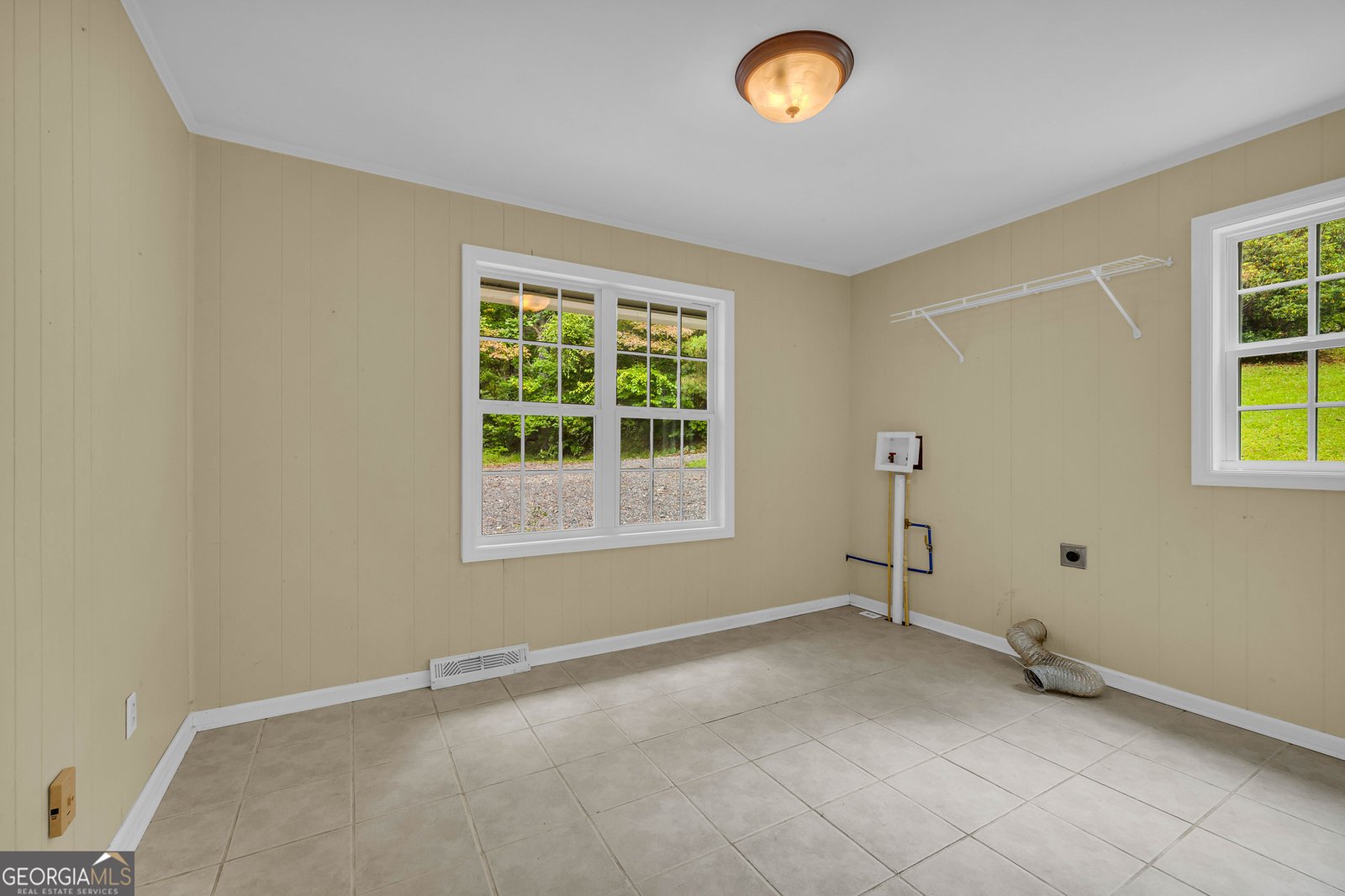 117 Foothills Drive Cleveland - 1
