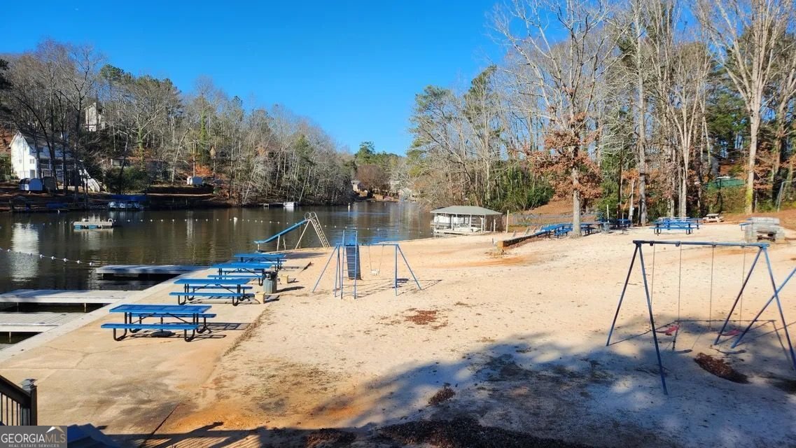 8515 Lake Drive Snellville - 10