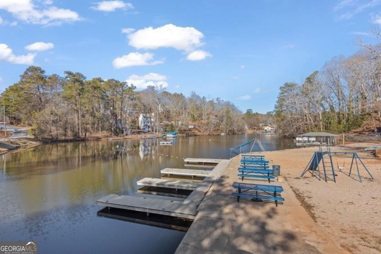 8515 Lake Drive Snellville - 15