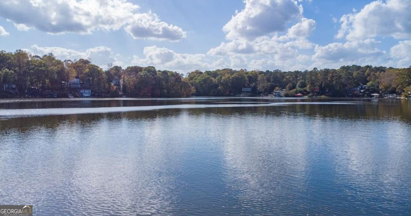 8515 Lake Drive Snellville - 18
