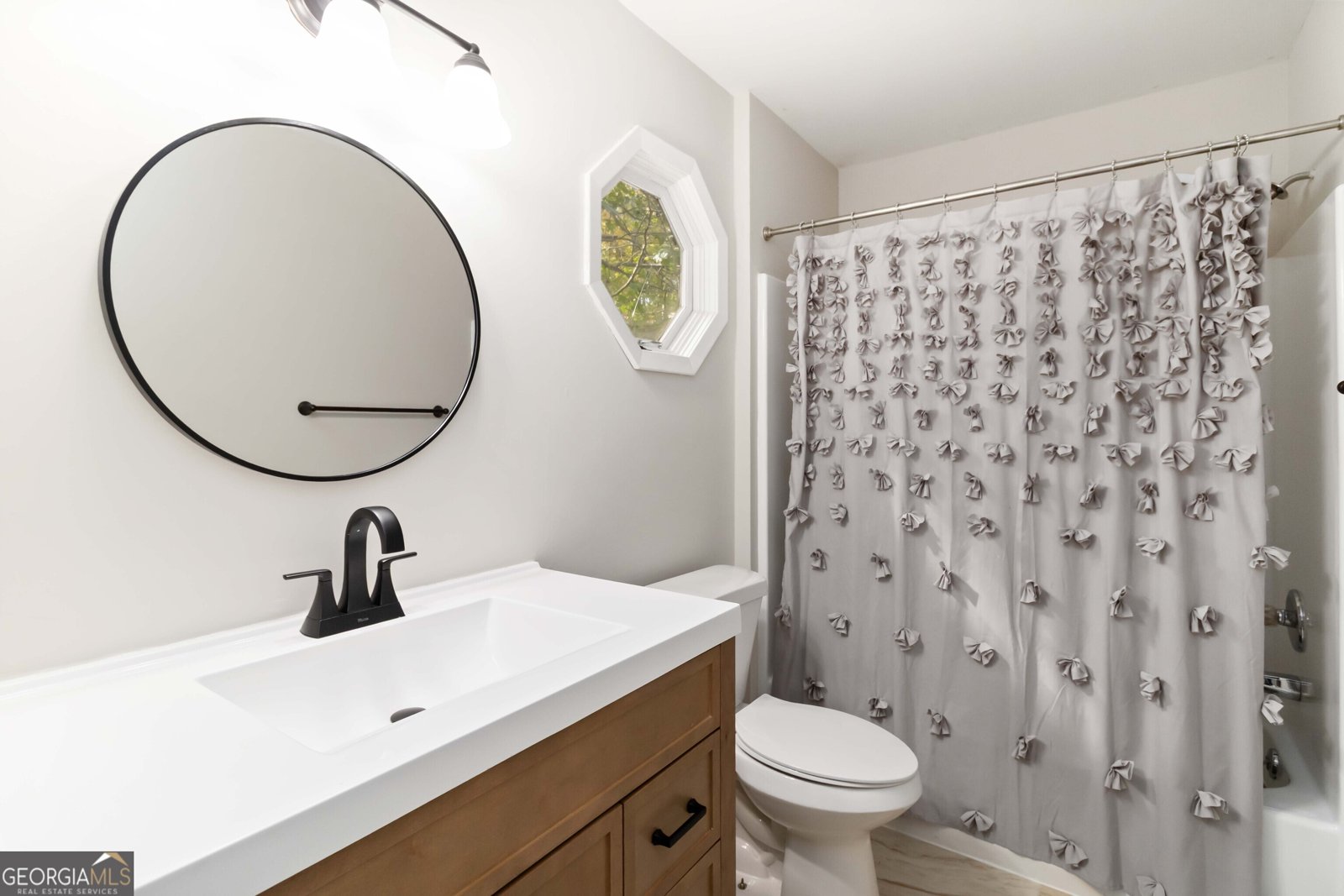 8515 Lake Drive Snellville - 40