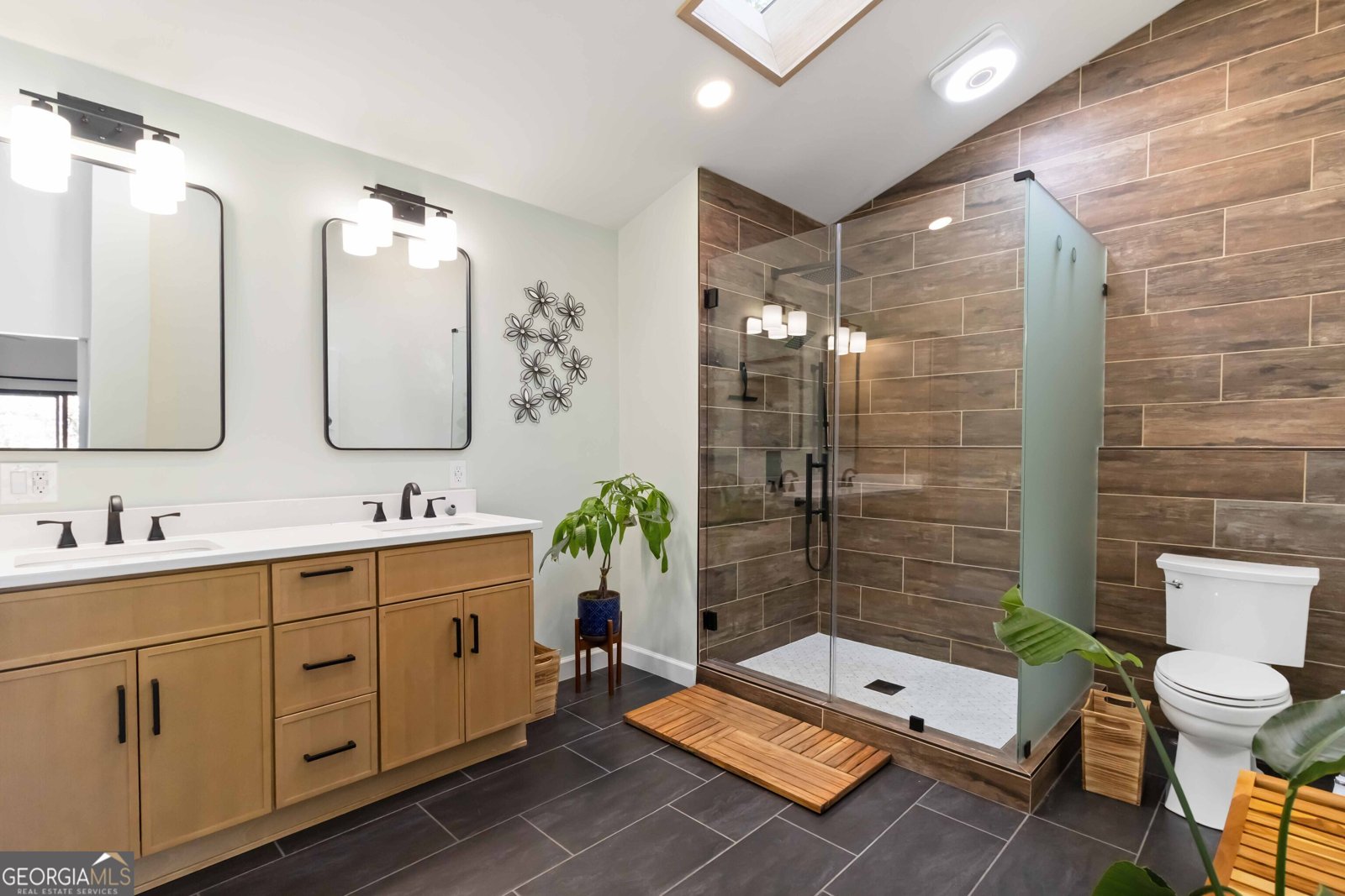 8515 Lake Drive Snellville - 43