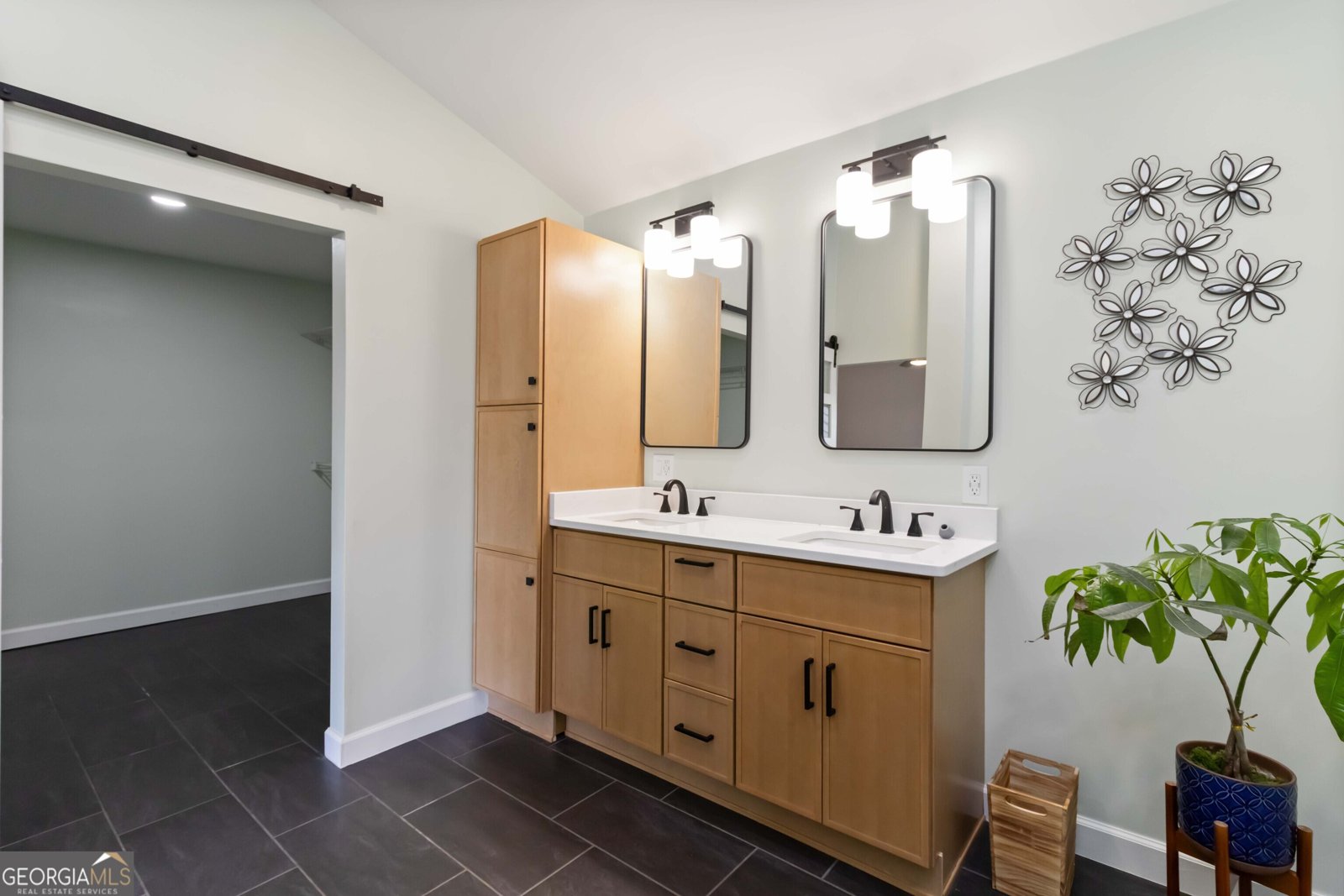 8515 Lake Drive Snellville - 45