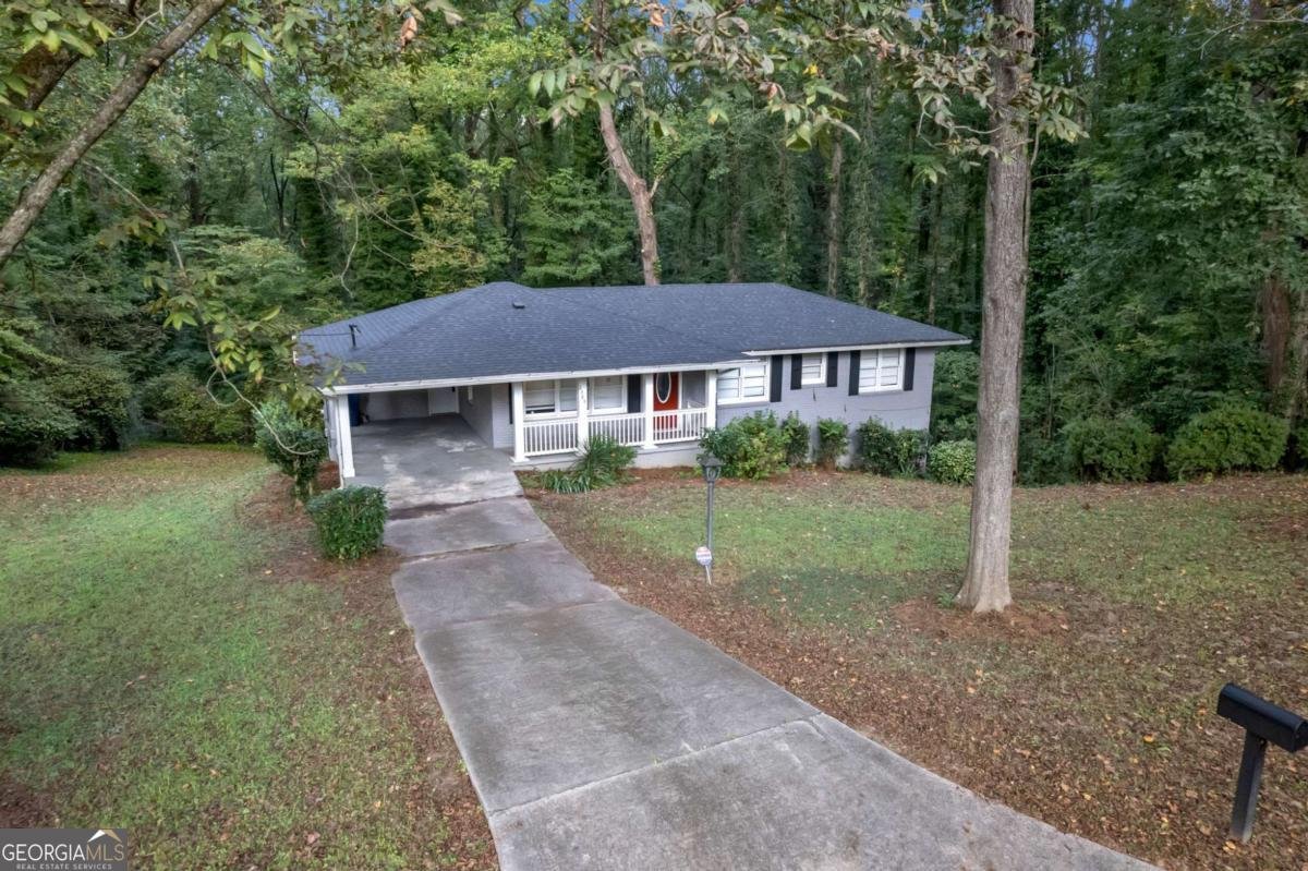 2383 Edgewater Drive Atlanta - 35