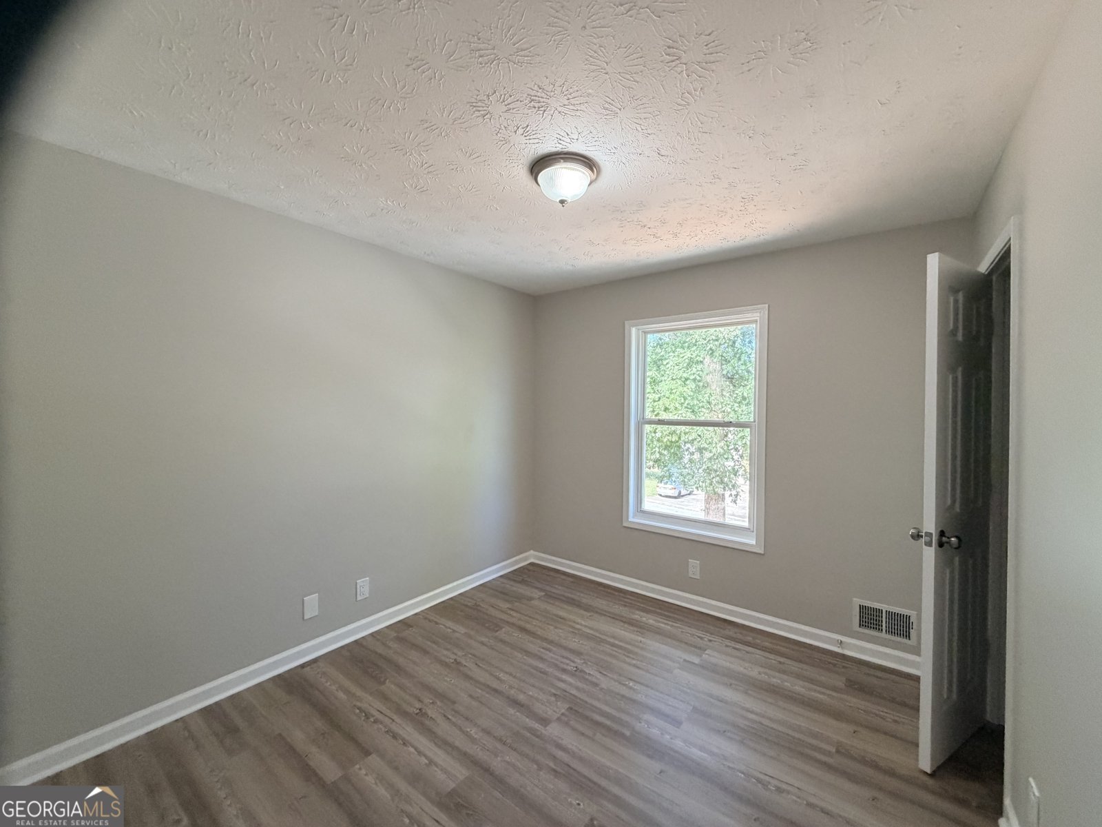 241 Summer Pond Trail Lawrenceville - 17