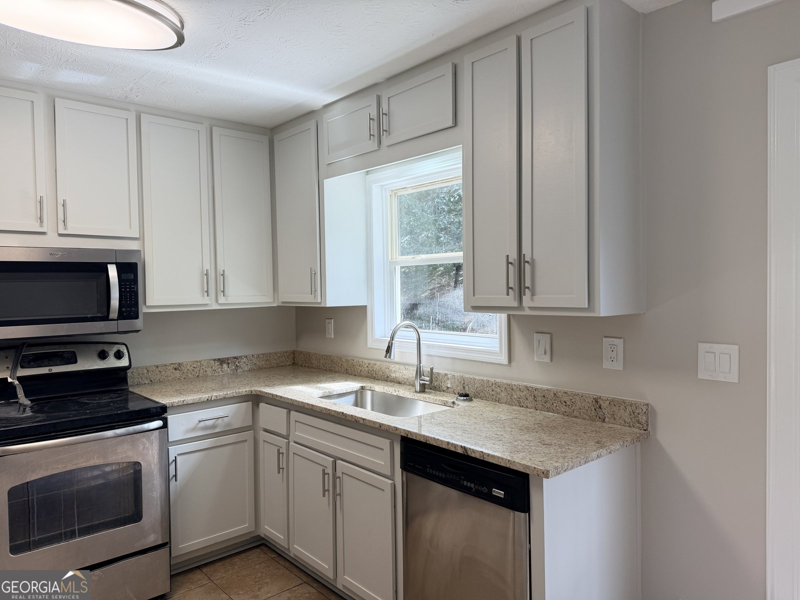 241 Summer Pond Trail Lawrenceville - 4