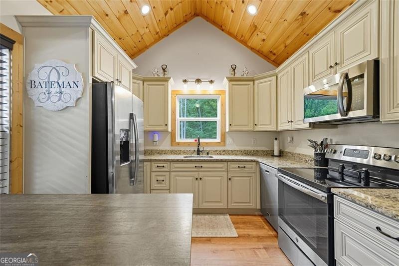 415 WOODS Road Talking Rock - 13