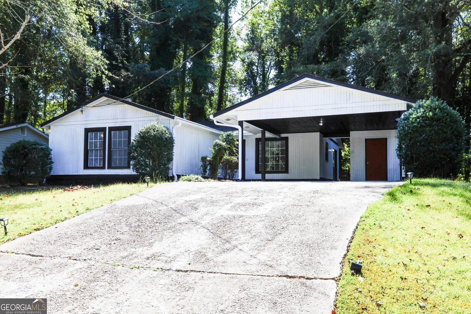 512 Rockborough Terrace Stone Mountain - 2