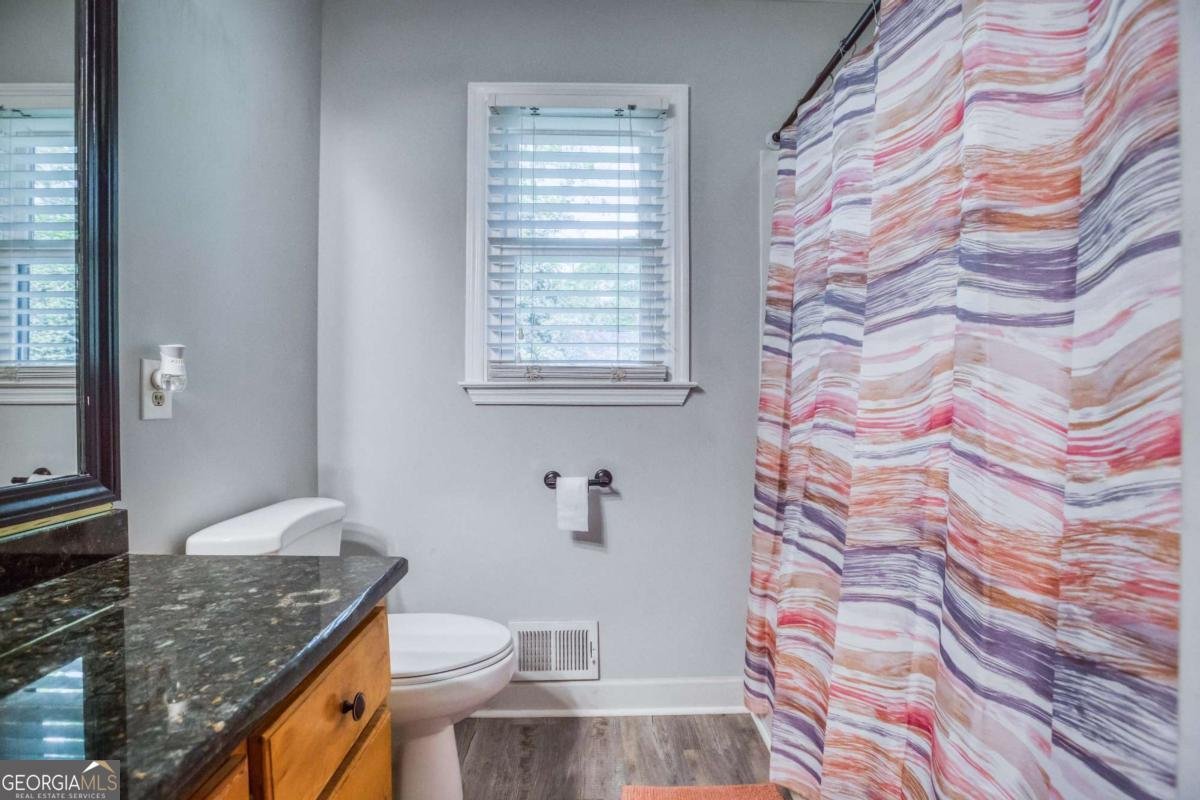 2334 FISHER Drive Loganville - 8