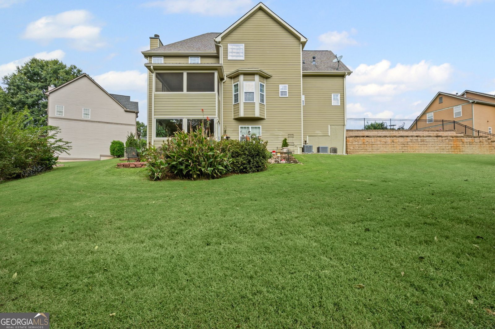 9060 Blue Willow Court Gainesville - 1