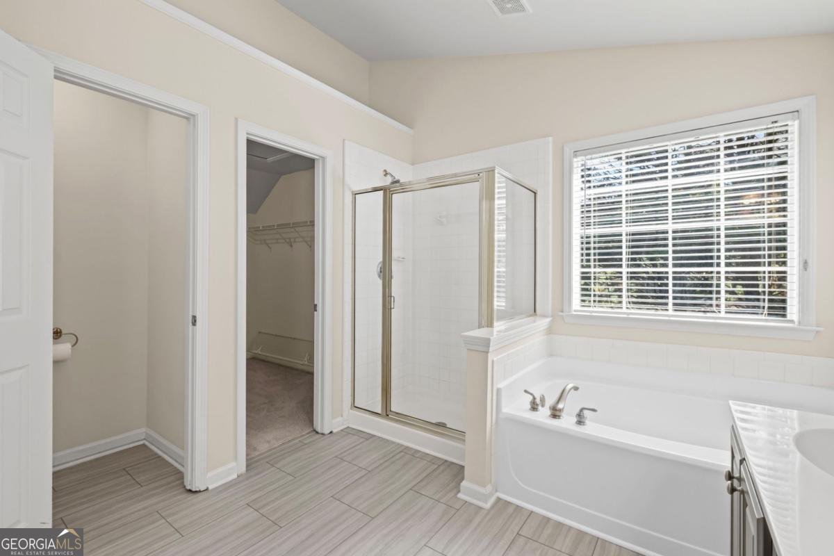 390 Sablewood Drive Milton - 13
