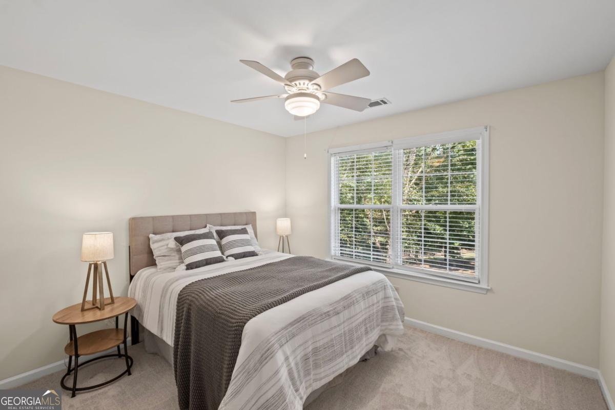 390 Sablewood Drive Milton - 14