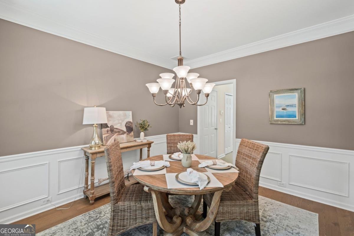 390 Sablewood Drive Milton - 4