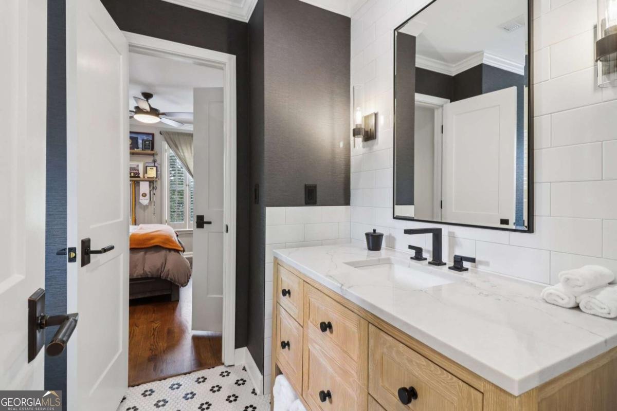 5379 Windsor Green Court Mableton - 4