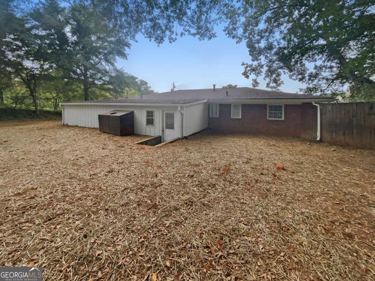 692 Suholden Circle Marietta - 2