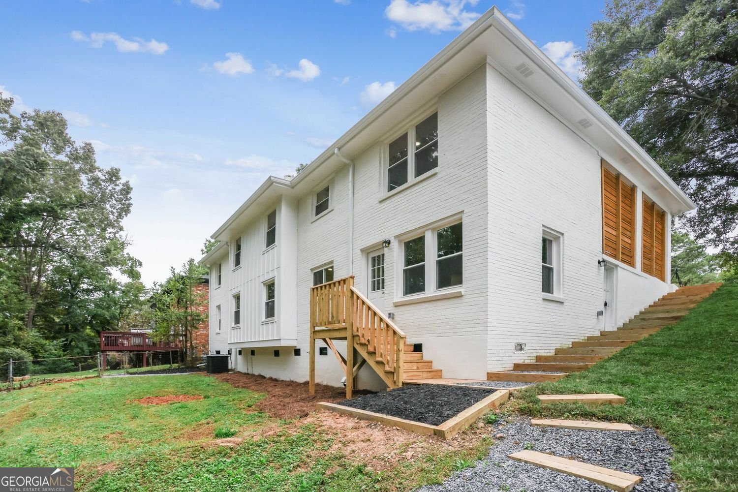 2152 Edgemore Drive Atlanta - 28