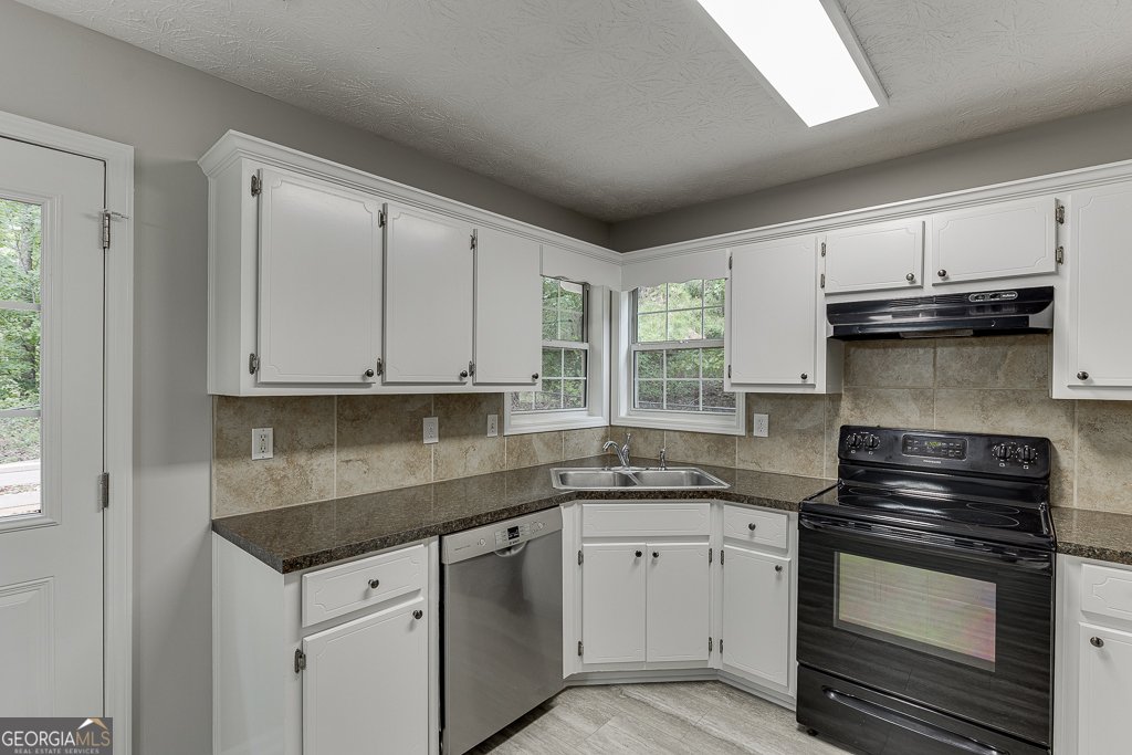 5311 Redfield Way Flowery Branch - 16