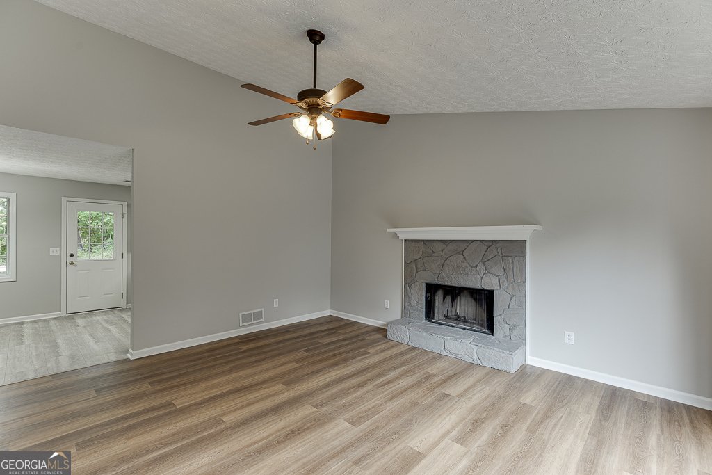 5311 Redfield Way Flowery Branch - 8