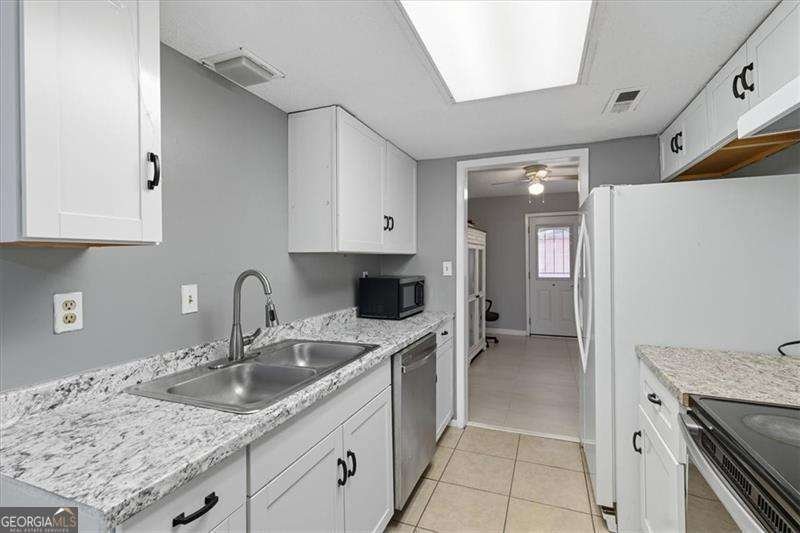 713 Garden View Drive Stone Mountain - 7