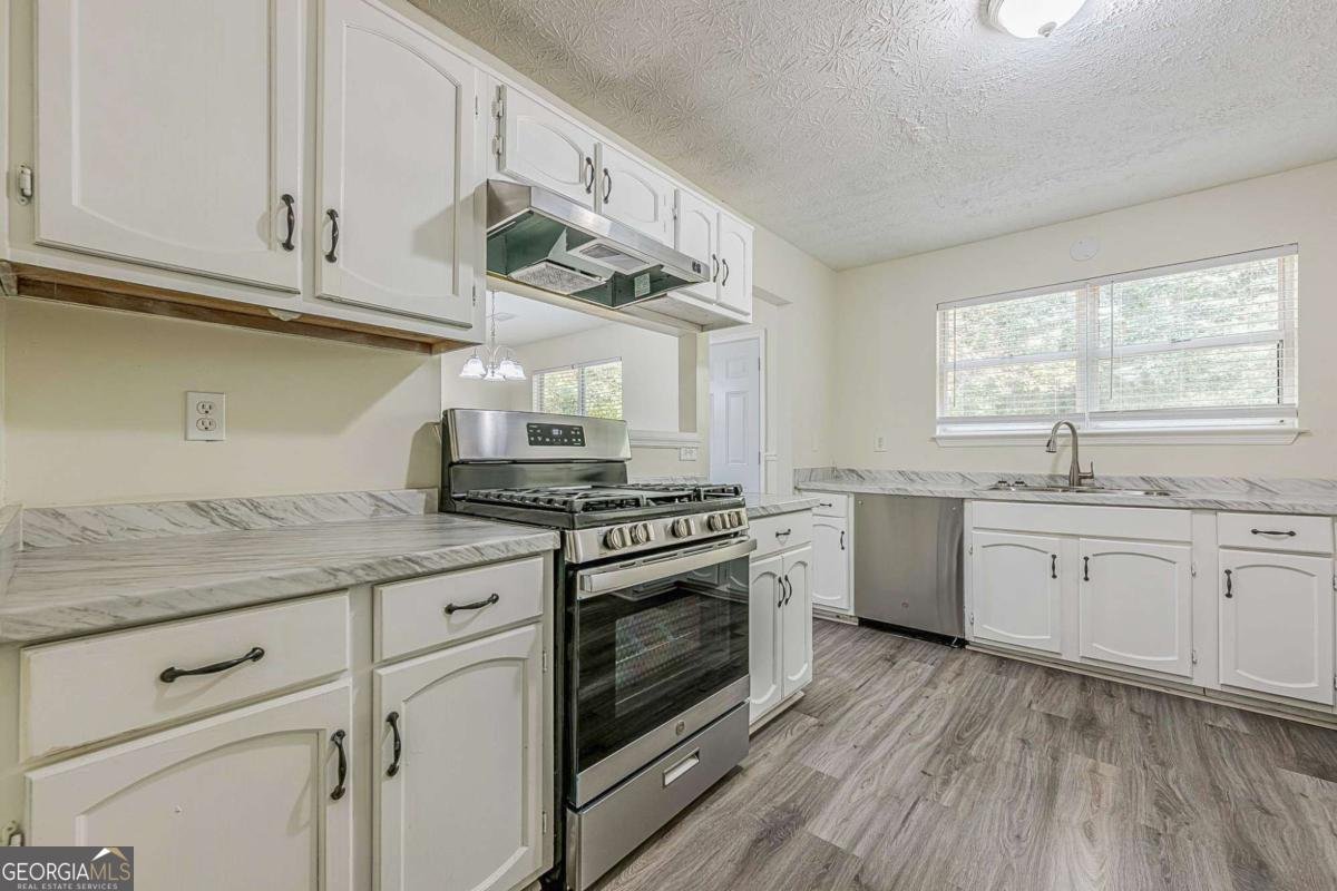707 Greenhedge Drive Stone Mountain - 15