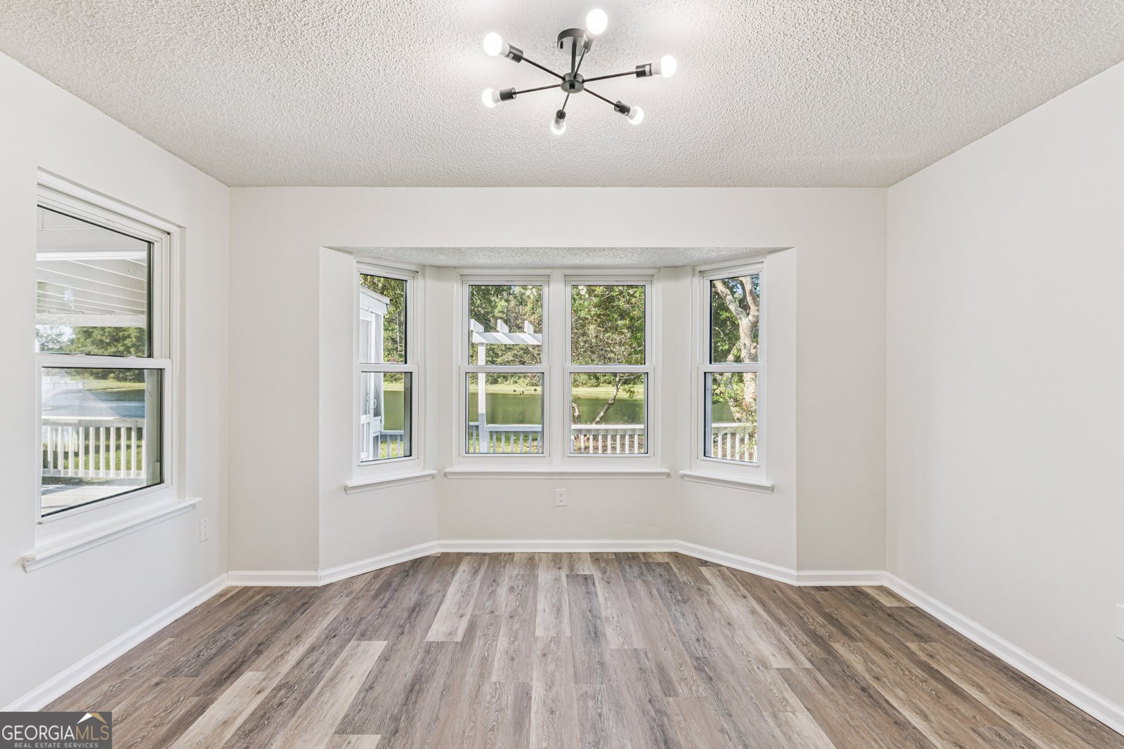 142 Hamilton Drive St. Marys - 10