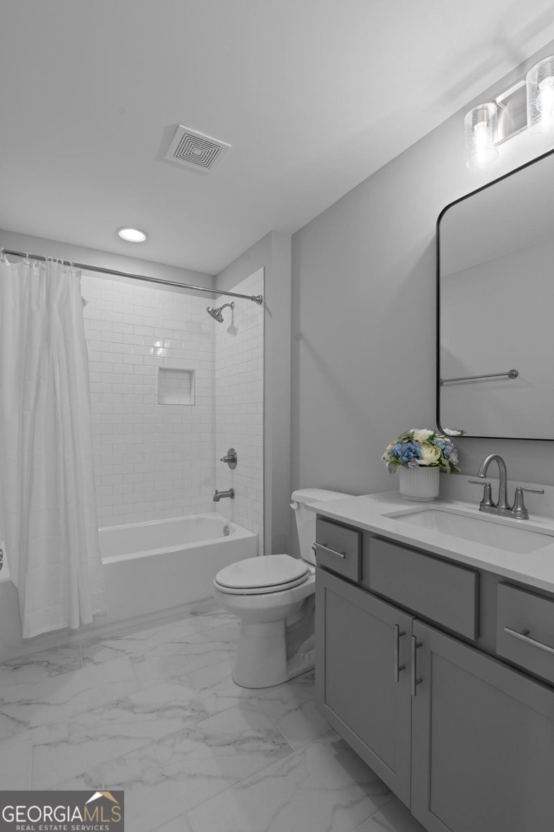 130 Lapis Lake Point Fayetteville - 27