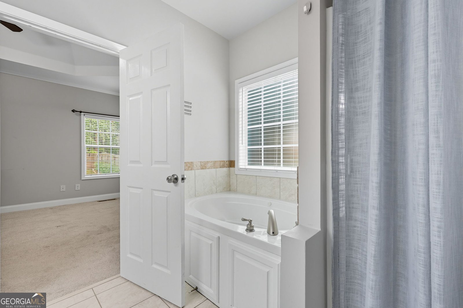 4260 Mountain Ridge Road Gainesville - 24
