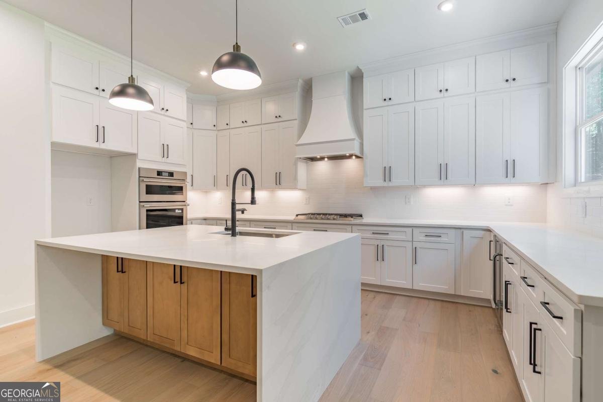 6008 Tradewinds Cove Gainesville - 27
