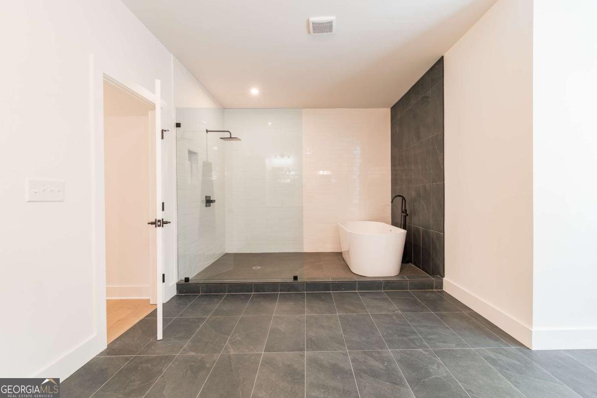 6008 Tradewinds Cove Gainesville - 48