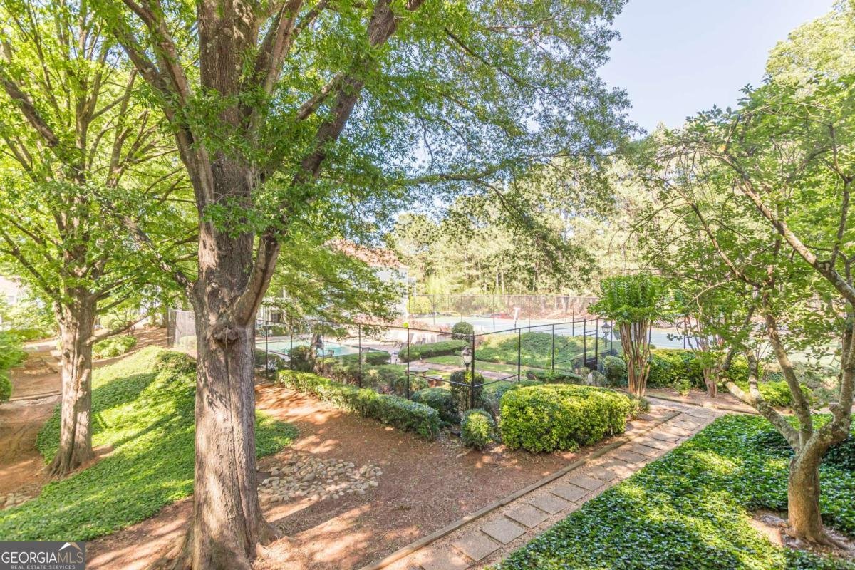 215 Cobblestone Trail Avondale Estates - 38