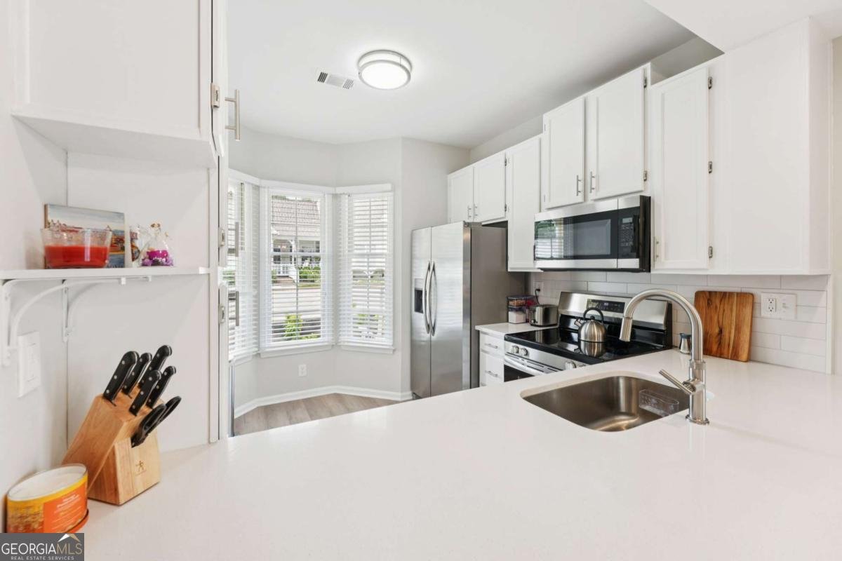 178 Victoria Way Roswell - 16