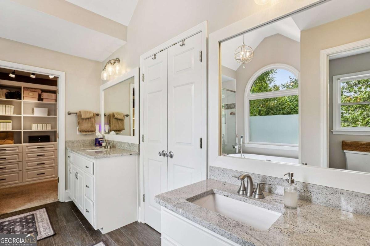 4050 Homestead Ridge Drive Cumming - 27
